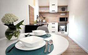 Apartmany Karpatia S Privatnym Parkovanim